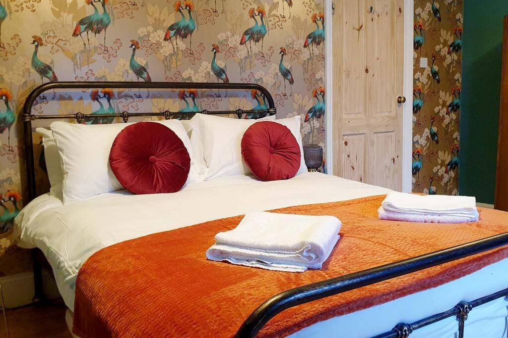Gorgeous Victorian House Sleeps 6 In Cardiff Villa ภายนอก รูปภาพ